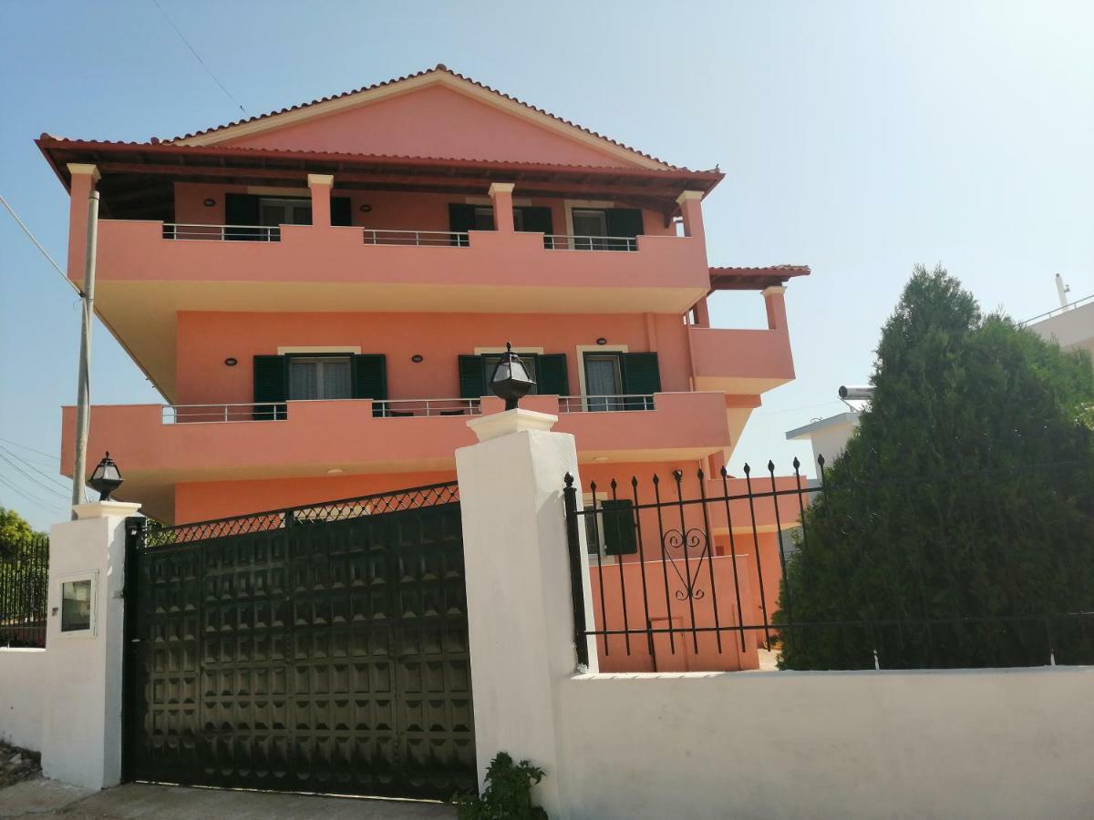 Helen'S House Apartment คซามิล ภายนอก รูปภาพ