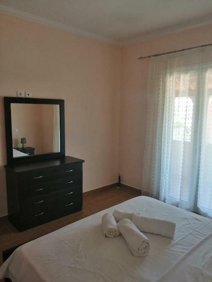 Helen'S House Apartment คซามิล ภายนอก รูปภาพ
